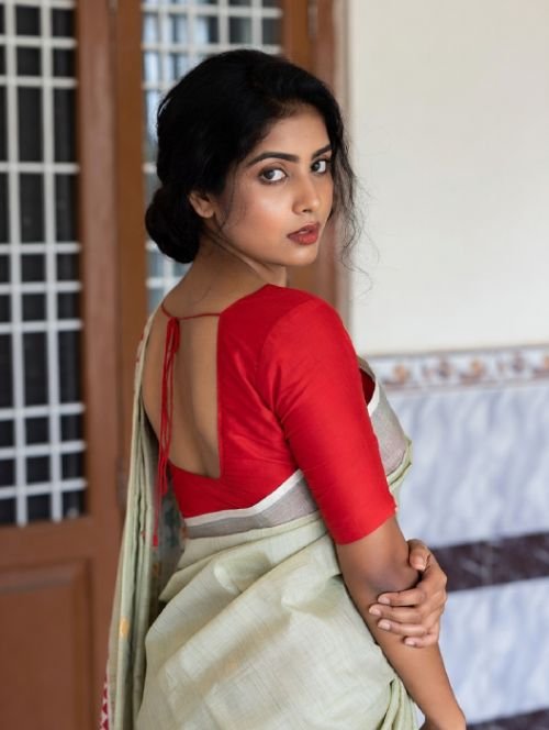 Amrita Aerocity Call Girl